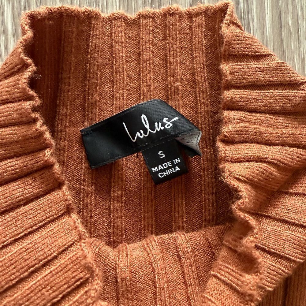 Lulu's Rust Long Sleeve Ribbed Dress - Picture 3 of 6